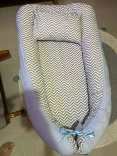 Ninho para bebê e travesseiro para por no berço para refluxo 