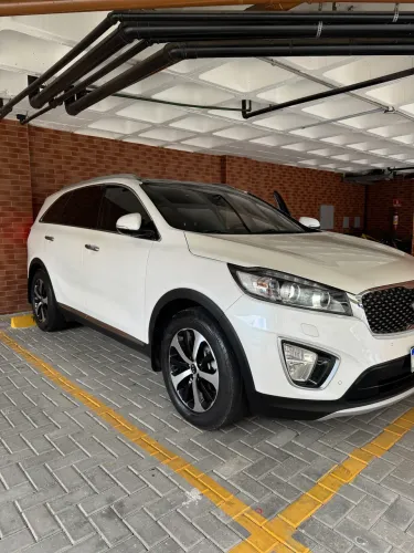 Kia Motors Sorento 3.3 V6 24V 270cv 4X2 Aut. 2016