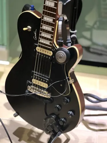 Guitarra Godin Core - Canada - instrumento profissional - Rarissima no Brasil