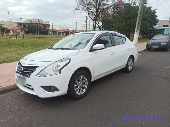 Nissan Versa SL 1.6 16V Flexstart 4P Mec. 2016