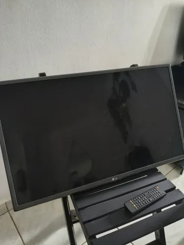 TV LG 32 polegadas/PARA A RETIRADA DE PEÇAS