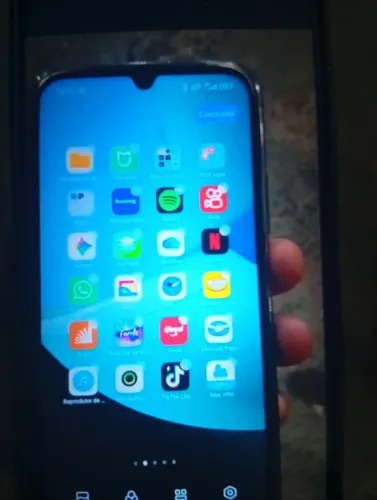 Vendo um celular REDMIR 15c bem conservado 256g