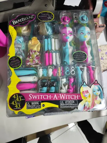 Bonecas Bratzillaz Switch a Witch