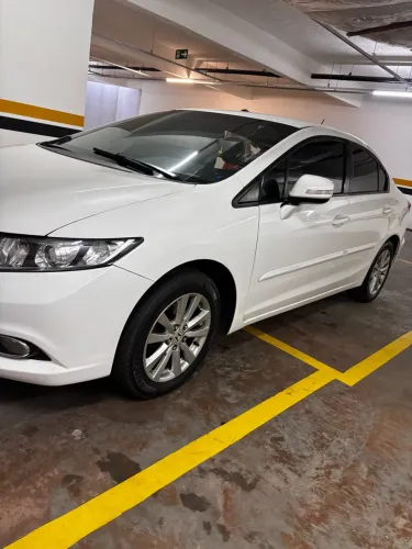 Honda Civic Sedan LXR 2.0 Flexone 16V Aut. 4P 2014