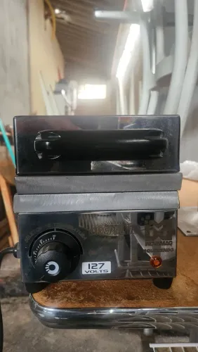 Máquina Crepe Suíço 6 Cavidades<br>Antiaderente Inovamaq AD-6P Cor Inox