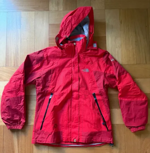 Jaqueta The North Face Gore Tex vermelha