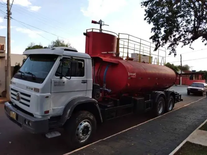 VOLKSWAGEN 26.260 TANQUE PIPA 15.000 LITROS 2010