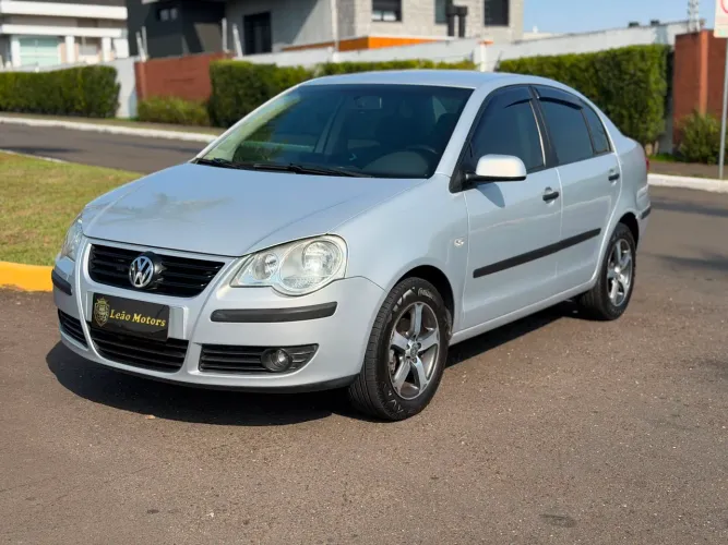 Volkswagen Polo Sedan 1.6 MI Total Flex 8V 4P 2009