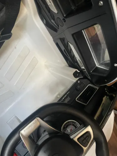 Carrinho elétrico Mercedes
