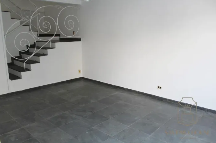 SOBRADO À VENDA BAIRRO ALVORADA