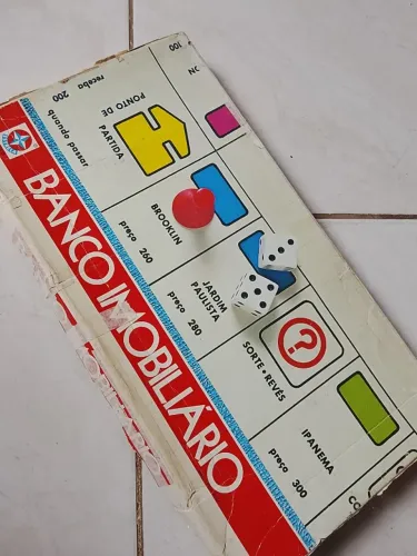 Jogo Banco imobiliário retrô - Estrela