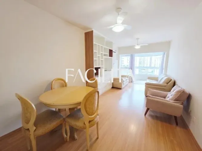 Apartamento com 2 quartos no bairro Centro, Florianópolis