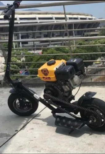 Patinete motorizado WalkMachine de 164 cc 5.5 hp,