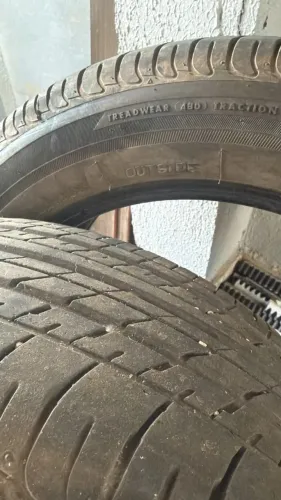 Pneu 215/55/17