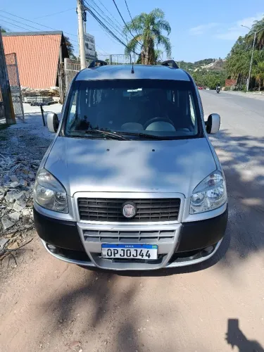 Fiat Doblo Essence 1.8 Flex 16V 5P 2013