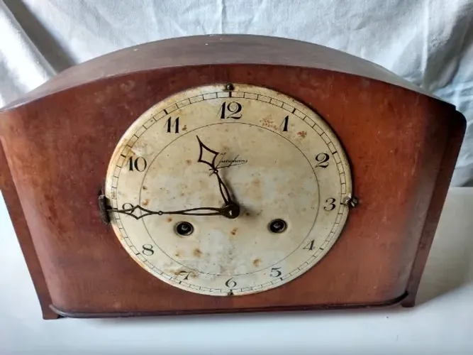  Relógio Antigo e Raro de Mesa Junghans