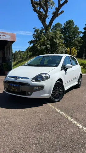 Fiat Punto Sporting 1.8 Flex 8v/16v 5P 2016