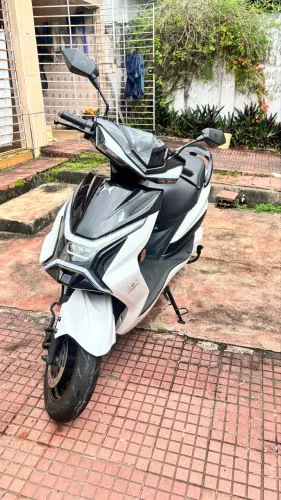 Moto elétrica Shineray SE1 (livre-se de IPVA e combustível)