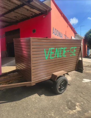 Vende se uma carretinha