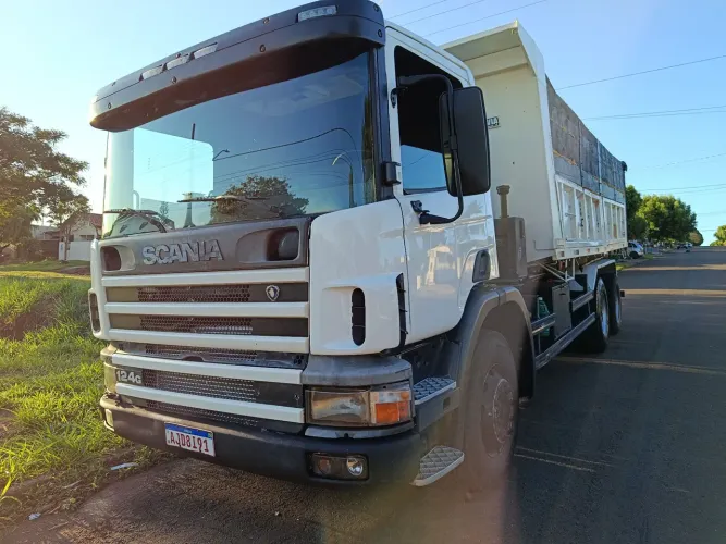 Scania 124 6x4 ano 2.000