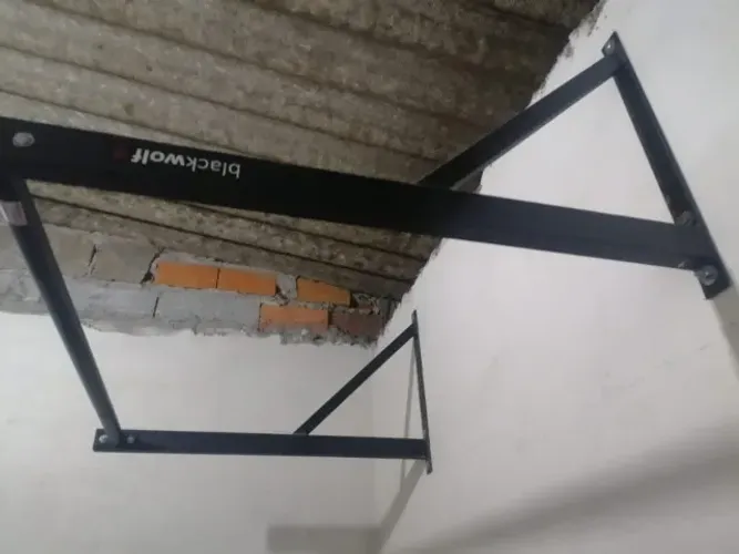 Suporte Barra fixa de parede Blackwolf