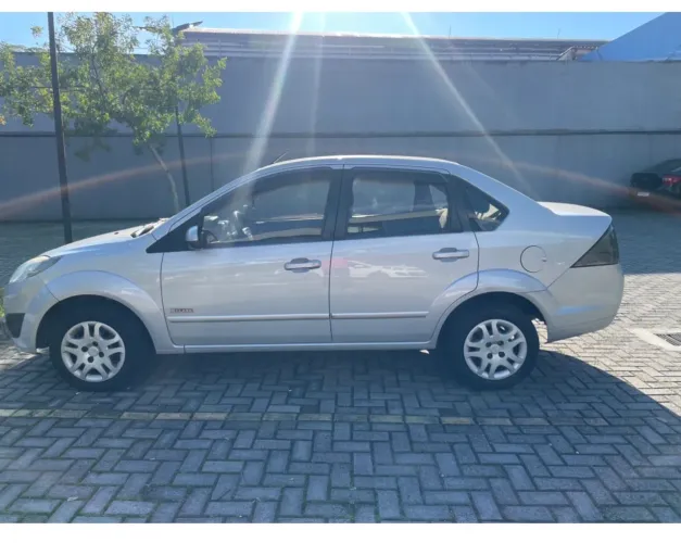 Ford Fiesta Sed. 1.6 8V Flex 4P 2011