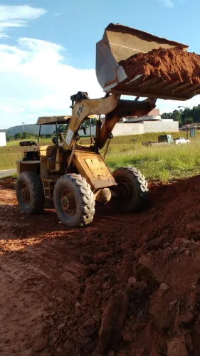 ? Pá Carregadeira à Venda ?
