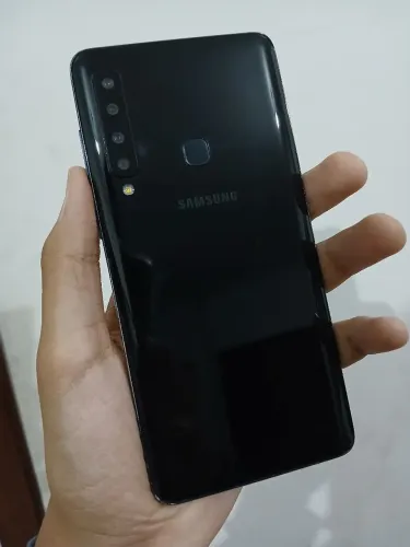 Samsung Galaxy A9 (2018) - 128 GB | 6 GB RAM - Excelente Estado