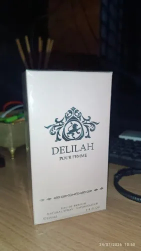  Delilah Pour Femme