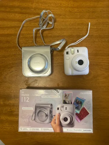 Câmera Instax Mini 12