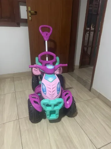 Quadriciclo infantil menina 