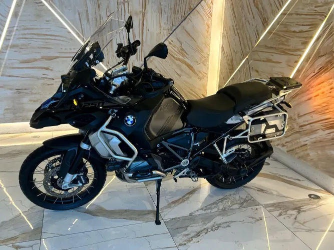 BMW 1250 Adventure Triple Black