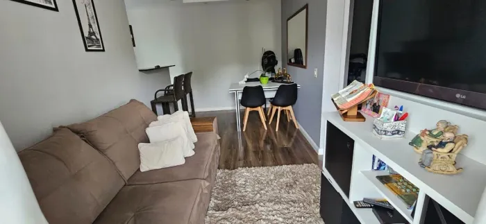 Apartamento com 2 dormitórios à venda no Bairro Jardim Sabiá em Cotia com 50m² e 1 vaga de