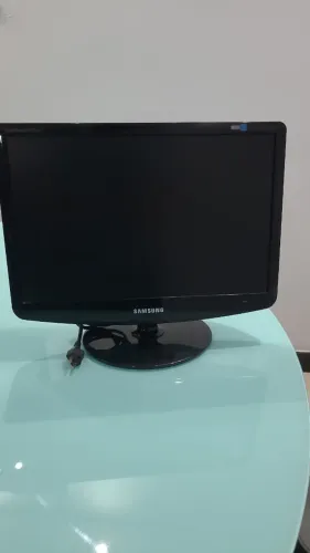 Monitor Samsung 19" SyncMaster 932BWE Plus - VGA e DVI