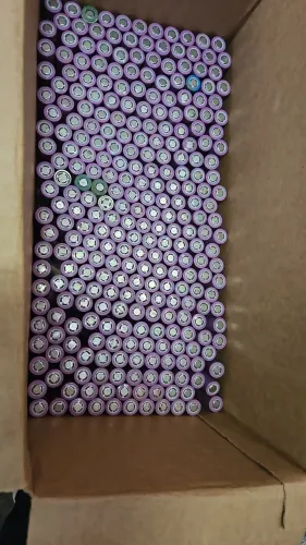Vendo lote de células de baterias recarregável 
