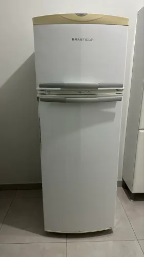 Vendo geladeira Brastemp frost free - funcionando perfeitamente 