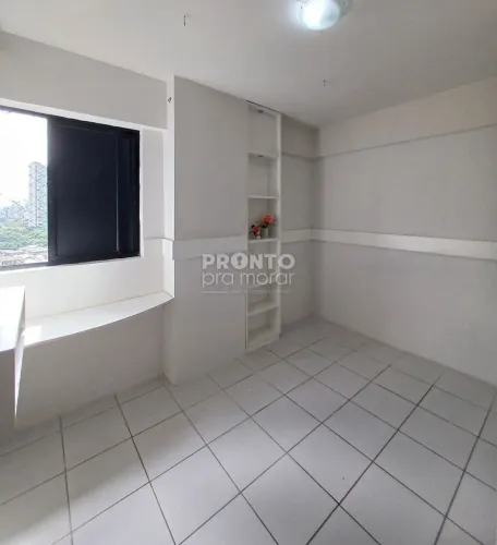 Apartamento com 3 quartos em Torre