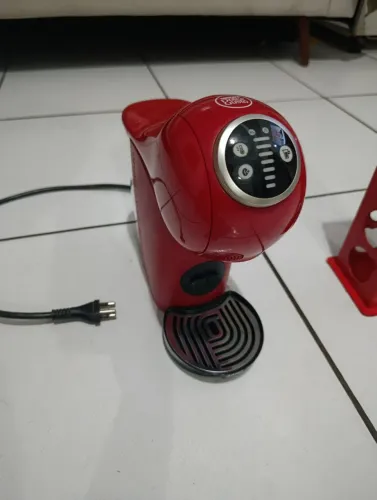 Cafeteira dolce gusto seminova