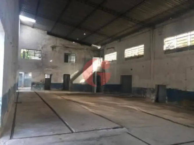 Área mista para venda de 7.100 m² na Rodovia Presidente Dutra - Jacareí - SP