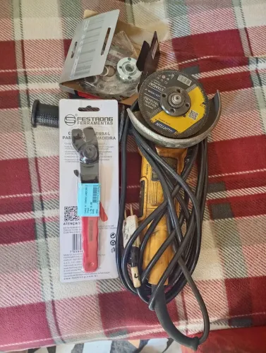 Ferramenta de trabalho maquita