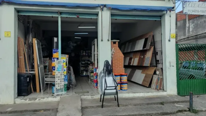 Vendo Loja de Material de Construção - Faturamento R$ 120 mil/mês