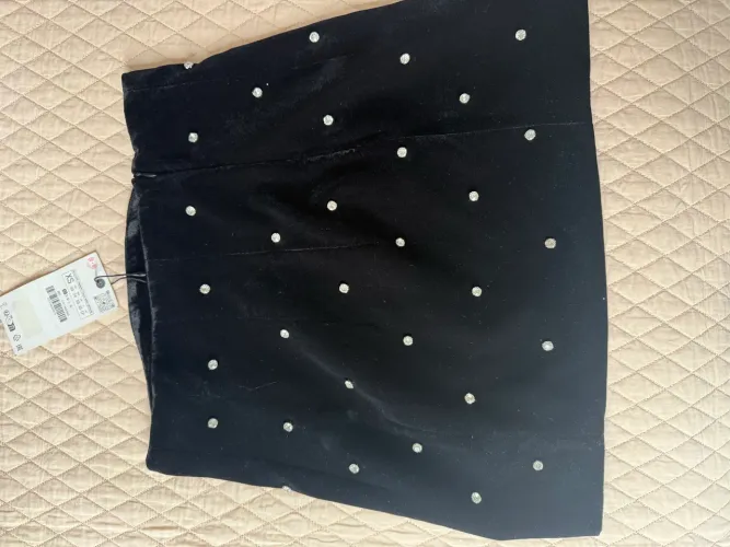 Saia de veludo preta com brilhos Zara 