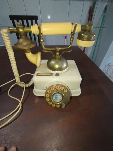Telefone classico anos 70