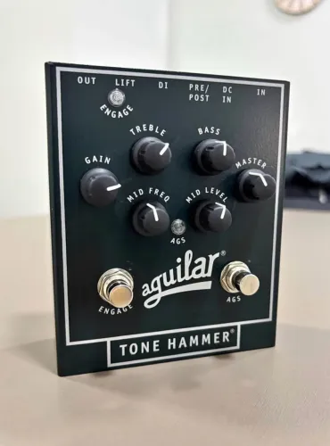 Pedal Aguilar Tone Hammer Preamp/DI - Pré-Amplificador e Direct Box para Contrabaixo