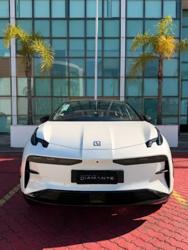 Zeekr X Flagship Flagship (elétrico) 2025