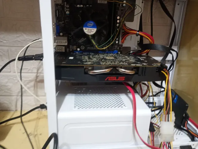 RX 470 ASUS 4 gb