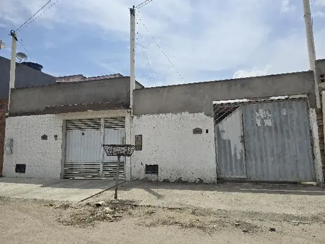 Oferta com vantagem Casa no Mangabeira, Feira de Santana - BA, Nº 186, 3 quartos, 1 vaga,