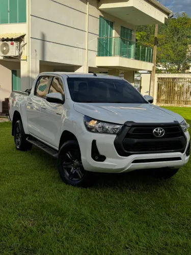 Toyota Hilux CD SR 4X4 2.8 TDI Diesel Aut. 2024