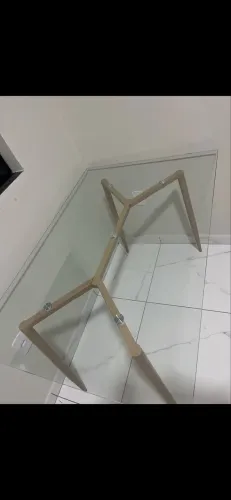 Mesa de vidro 0,80x1,20.