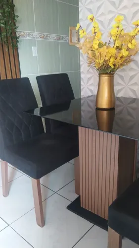 Vendo conjunto de mesa semi nova